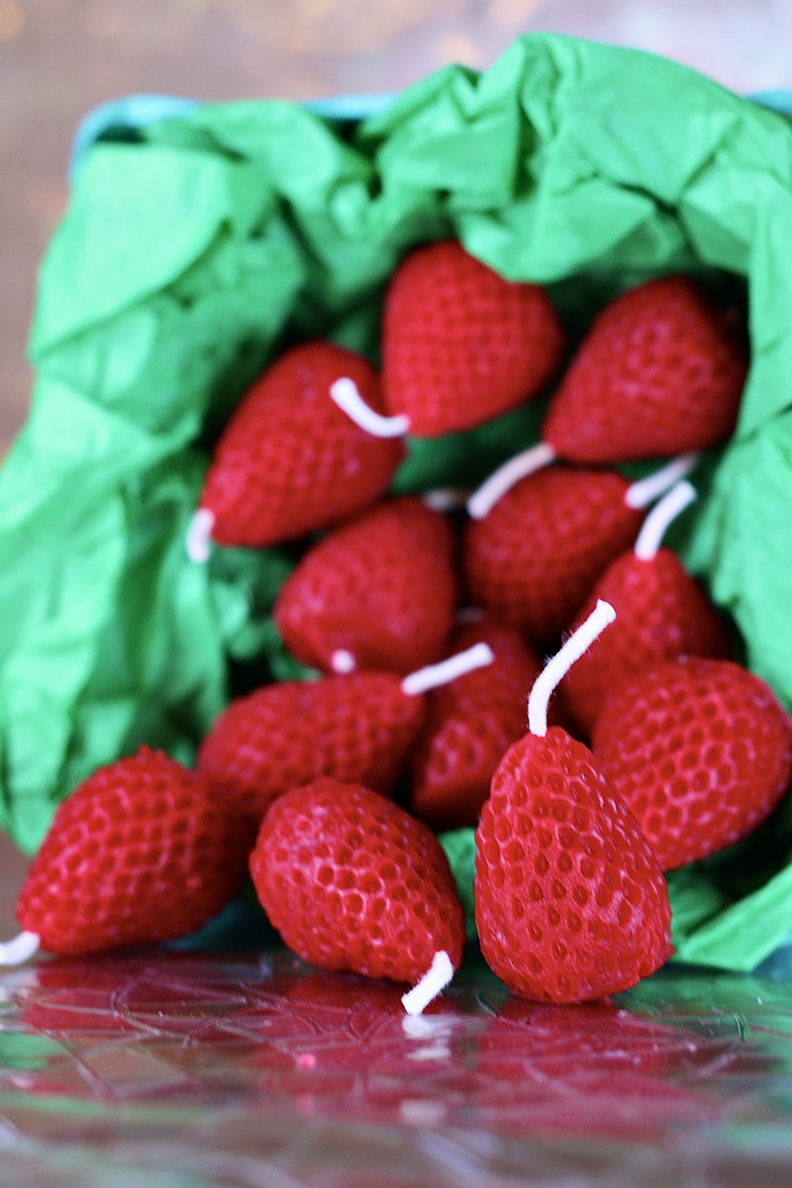 Carton of Strawberries – Mini Fruit Candles